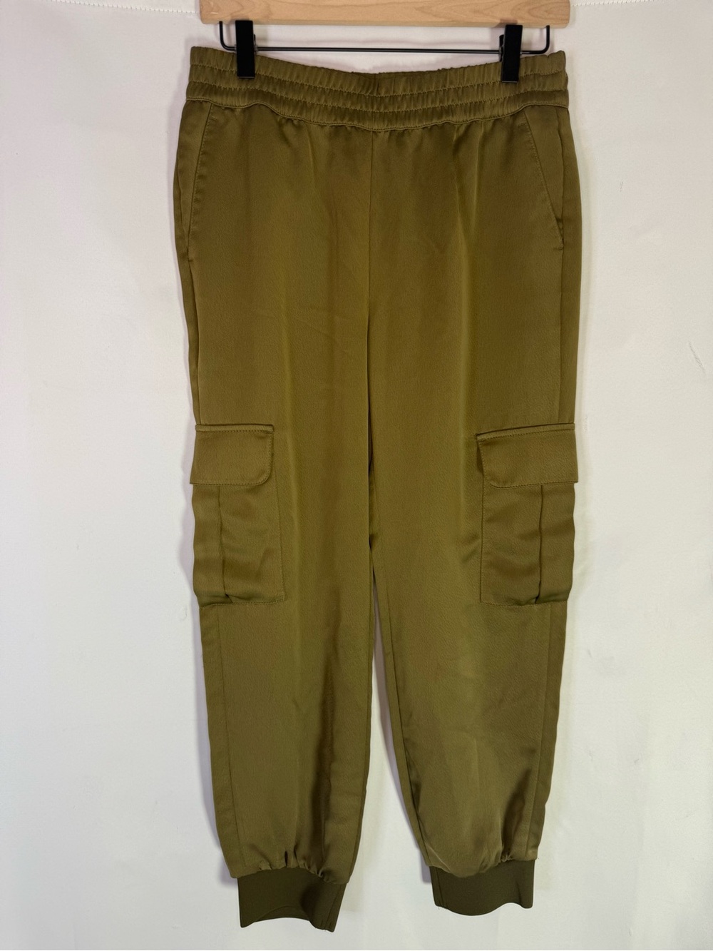 Banana Republic - Olive Satin Green Cargo Jogger Pants - Size S